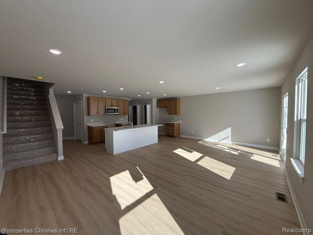 106 Parsons Lane, Saline, MI 48176