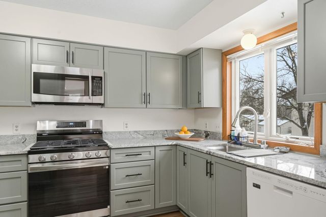 7622 Orchid Lane N, Maple Grove, MN 55311