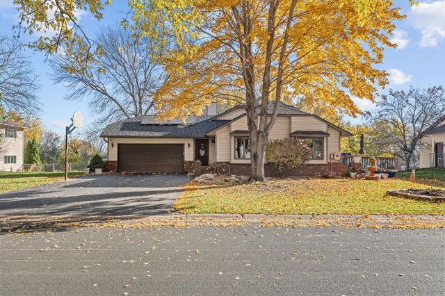 7622 Orchid Lane N, Maple Grove, MN 55311