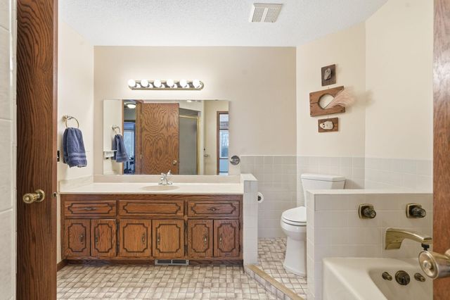 7622 Orchid Lane N, Maple Grove, MN 55311