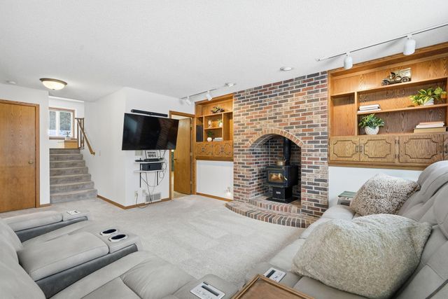 7622 Orchid Lane N, Maple Grove, MN 55311