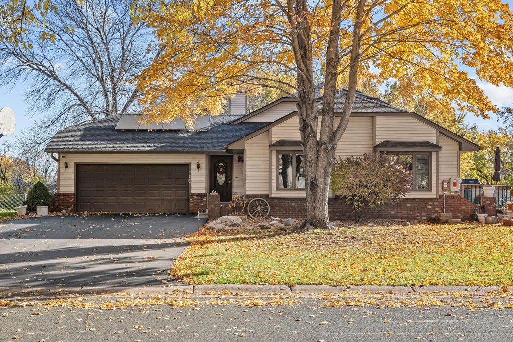 7622 Orchid Lane N, Maple Grove, MN 55311