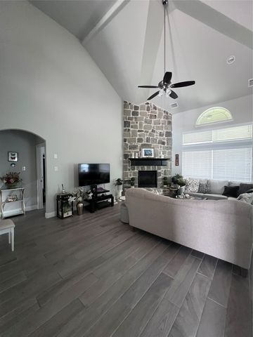 9832 El Colina Drive, Fort Worth, TX 76179