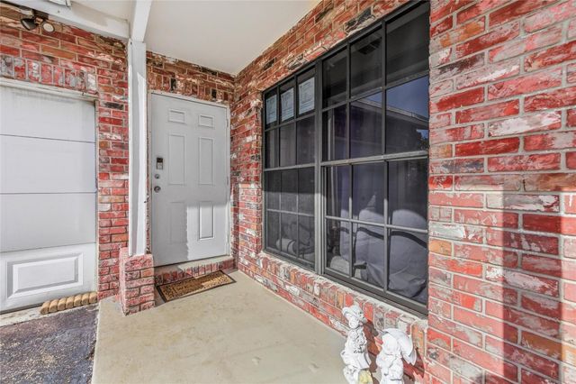 11411 NW 38th Place, Sunrise, FL 33323