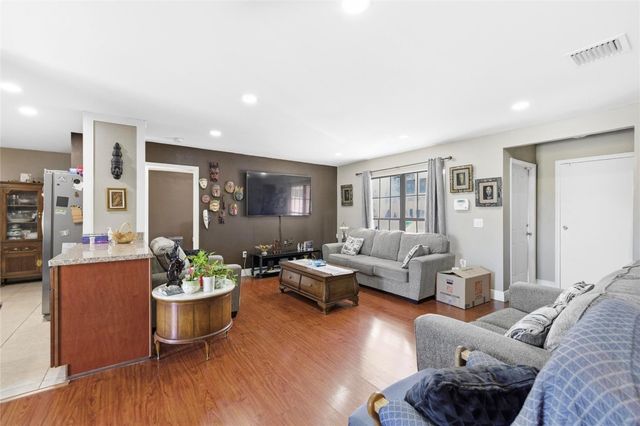 11411 NW 38th Place, Sunrise, FL 33323