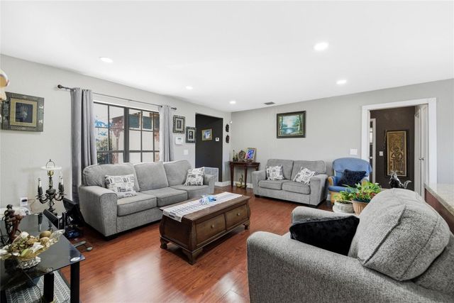 11411 NW 38th Place, Sunrise, FL 33323