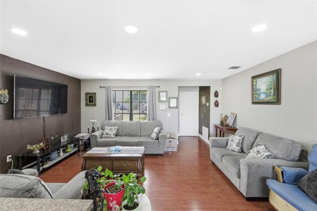 11411 NW 38th Place, Sunrise, FL 33323