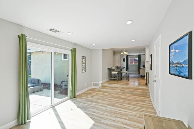 1306 Drexel Dr, Davis, CA 95616