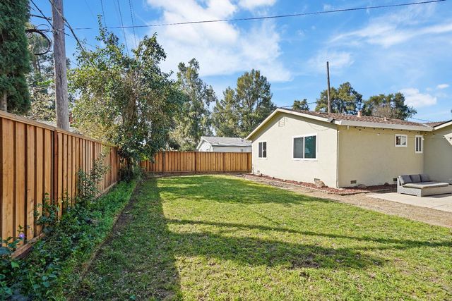 1306 Drexel Dr, Davis, CA 95616