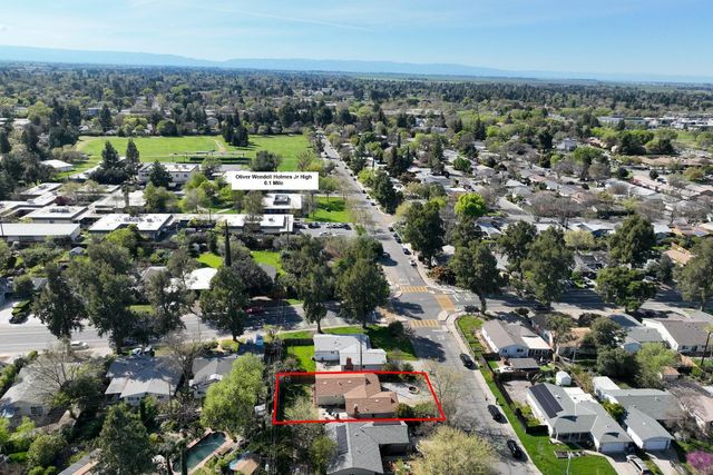 1306 Drexel Dr, Davis, CA 95616