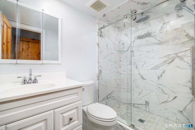 1 Winterberry Lane 1, Ridgefield, CT 06877