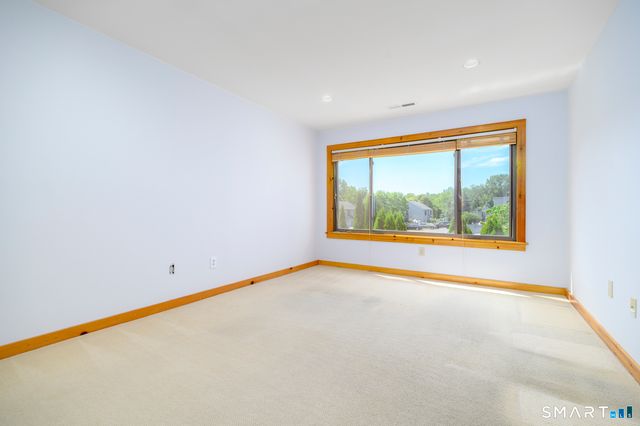 1 Winterberry Lane 1, Ridgefield, CT 06877