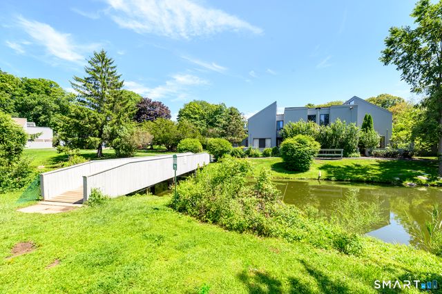 1 Winterberry Lane 1, Ridgefield, CT 06877