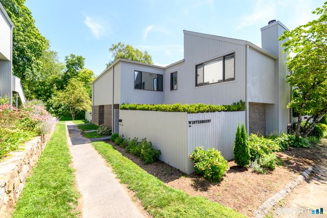 1 Winterberry Lane 1, Ridgefield, CT 06877