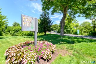 1 Winterberry Lane 1, Ridgefield, CT 06877