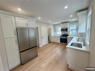 35 Claremont Avenue 2, Montclair, NJ 07042