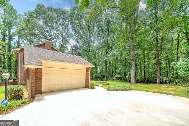 35 Cedar Court, Stockbridge, GA 30281