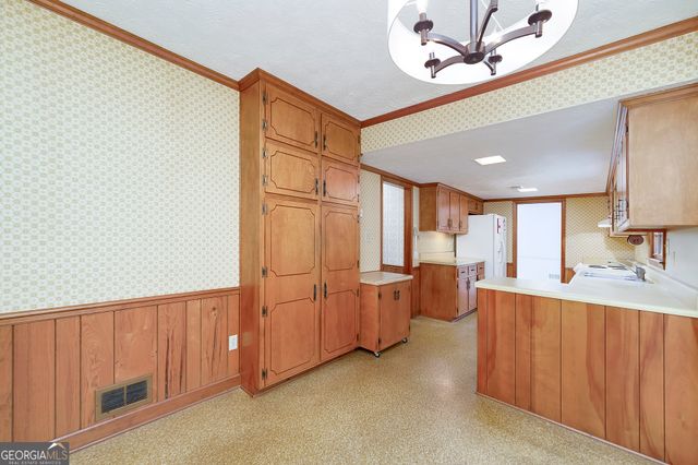 35 Cedar Court, Stockbridge, GA 30281