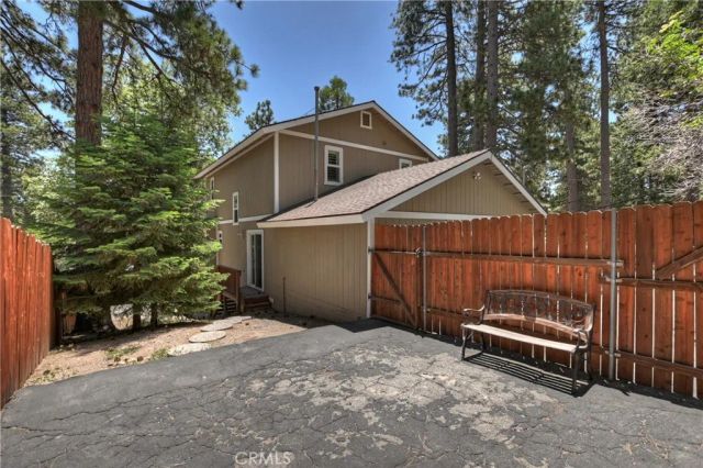 31816 Silver Spruce Drive, Running Springs, CA 92382
