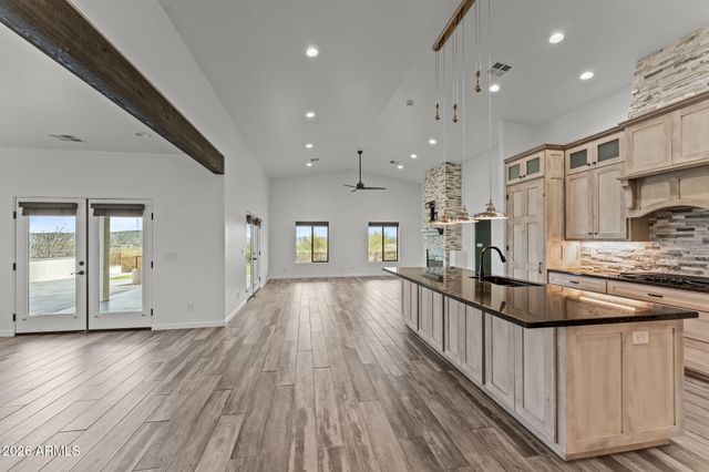 3860 Pura Vida Trail, Wickenburg, AZ 85390