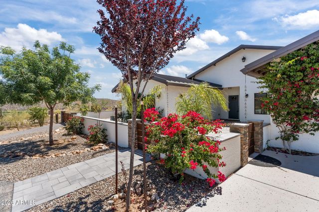 3860 Pura Vida Trail, Wickenburg, AZ 85390