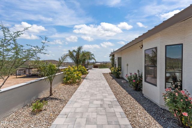 3860 Pura Vida Trail, Wickenburg, AZ 85390