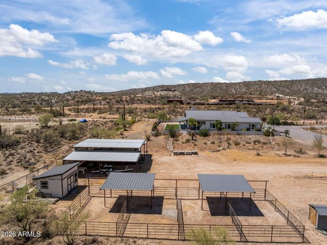 3860 Pura Vida Trail, Wickenburg, AZ 85390
