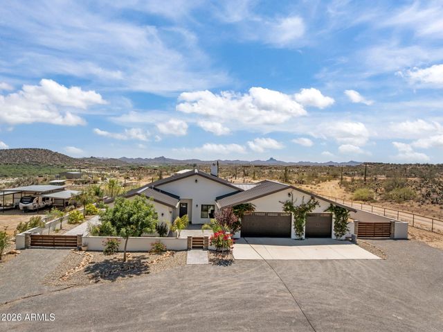 3860 Pura Vida Trail, Wickenburg, AZ 85390