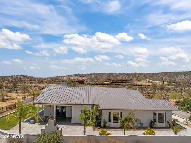 3860 Pura Vida Trail, Wickenburg, AZ 85390