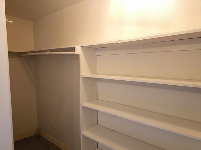 1003 W Hart Avenue, Pasadena, TX 77506