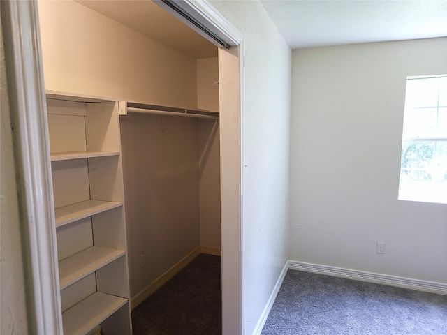 1003 W Hart Avenue, Pasadena, TX 77506