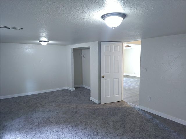 1003 W Hart Avenue, Pasadena, TX 77506