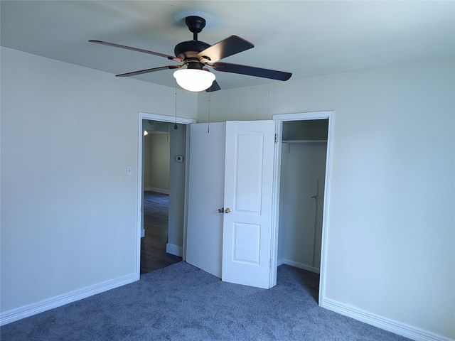 1003 W Hart Avenue, Pasadena, TX 77506