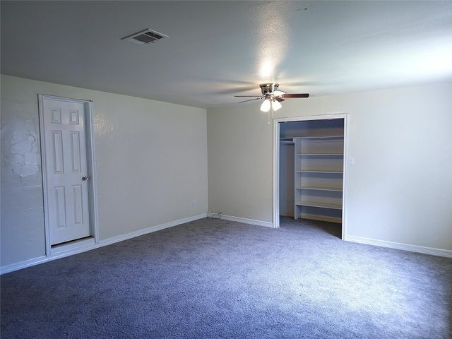 1003 W Hart Avenue, Pasadena, TX 77506