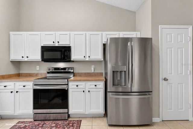 27 LYNDENHURST LANE, Palm Coast, FL 32137