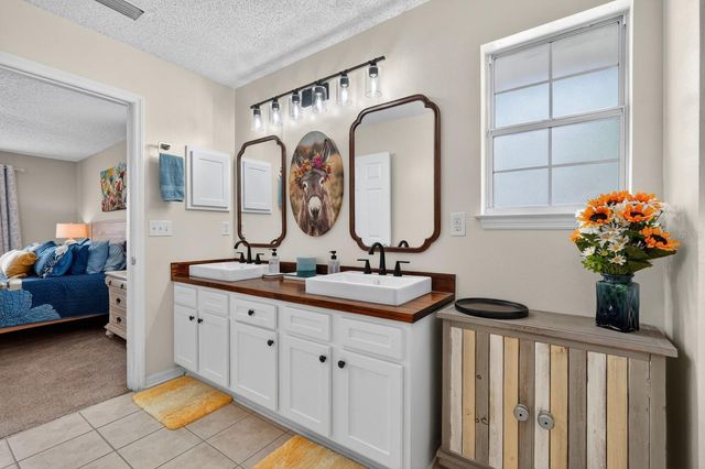 27 LYNDENHURST LANE, Palm Coast, FL 32137