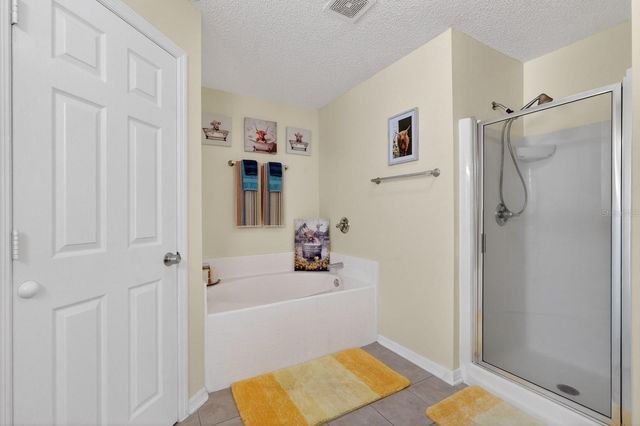 27 LYNDENHURST LANE, Palm Coast, FL 32137