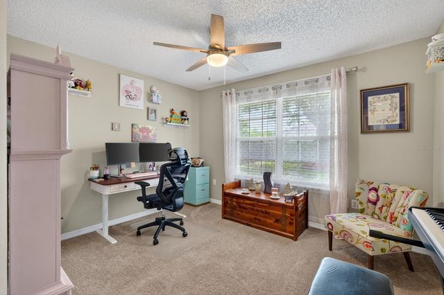 27 LYNDENHURST LANE, Palm Coast, FL 32137