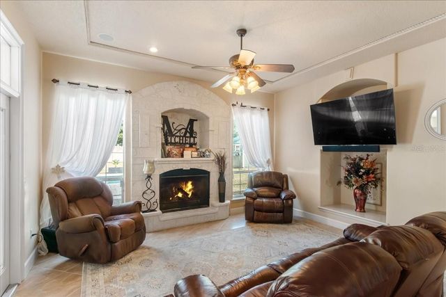 6405 SE 10TH STREET, Ocala, FL 34472