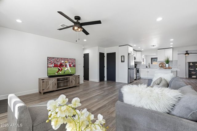 1400 W MEGAN Street, Chandler, AZ 85224