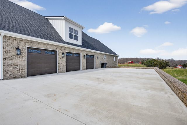 2941 Burgess Falls Rd, Cookeville, TN 38506