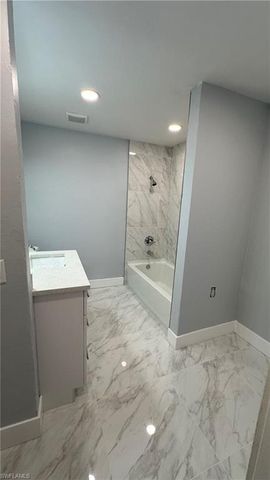 2101 43rd TER SW, Naples, FL 34116