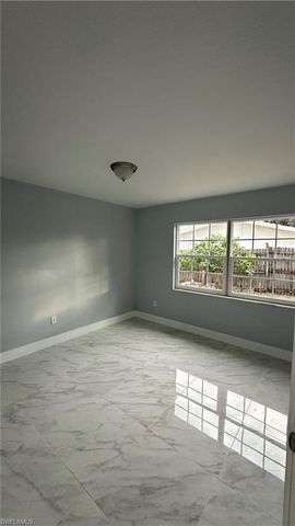 2101 43rd TER SW, Naples, FL 34116