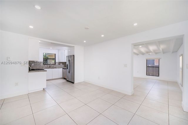 2106 Plunkett Ct, Hollywood, FL 33020