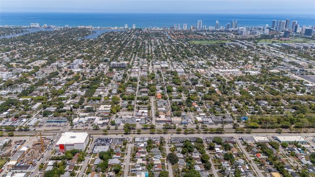 2106 Plunkett Ct, Hollywood, FL 33020