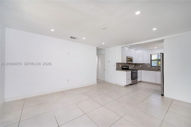 2106 Plunkett Ct, Hollywood, FL 33020