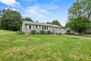 84 Wyoming Drive, Holden, MA 01520