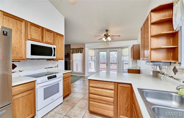 23 Sunset Acres Drive, Troy, MO 63379