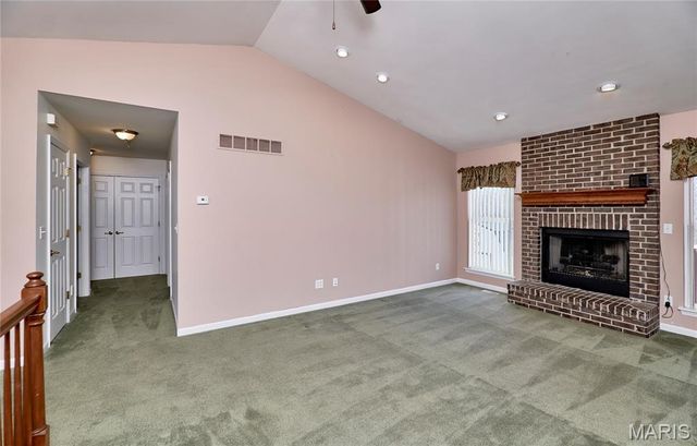 23 Sunset Acres Drive, Troy, MO 63379