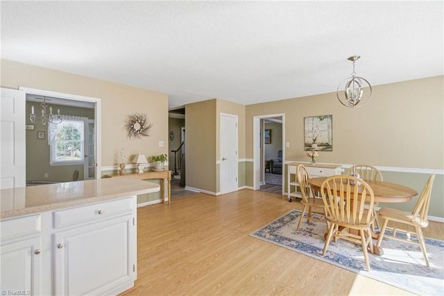 1528 Pecan Lane, Kernersville, NC 27284